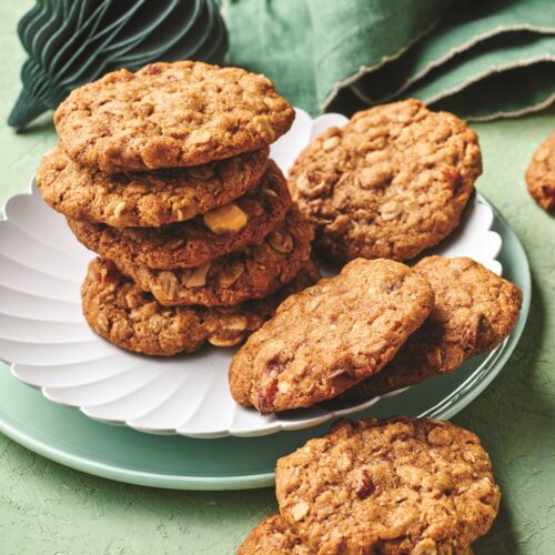 Apricot and cardamom cookies