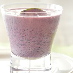 Claire’s berry smoothie with greens