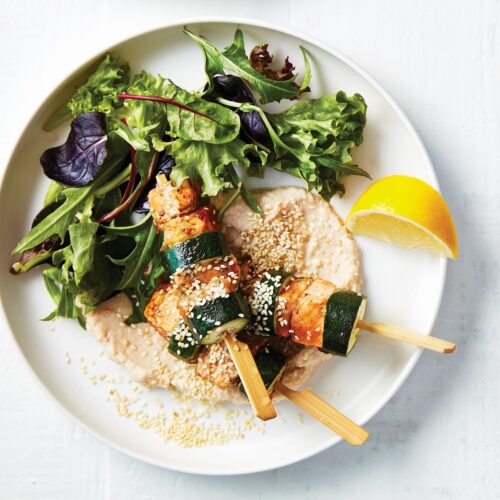 Salmon and zucchini skewers with white bean purée 